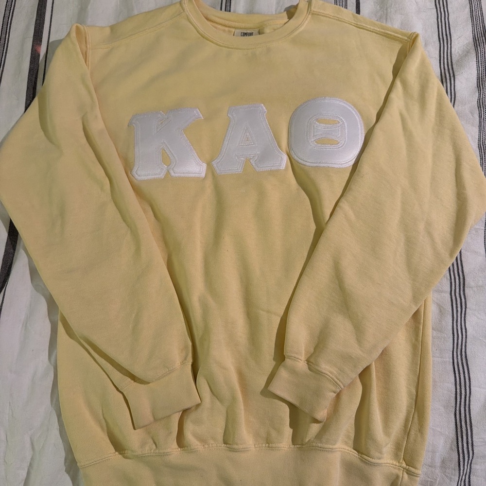 Kappa Alpha Theta sweater sweat shirt comfort colors yellow white med Raised
